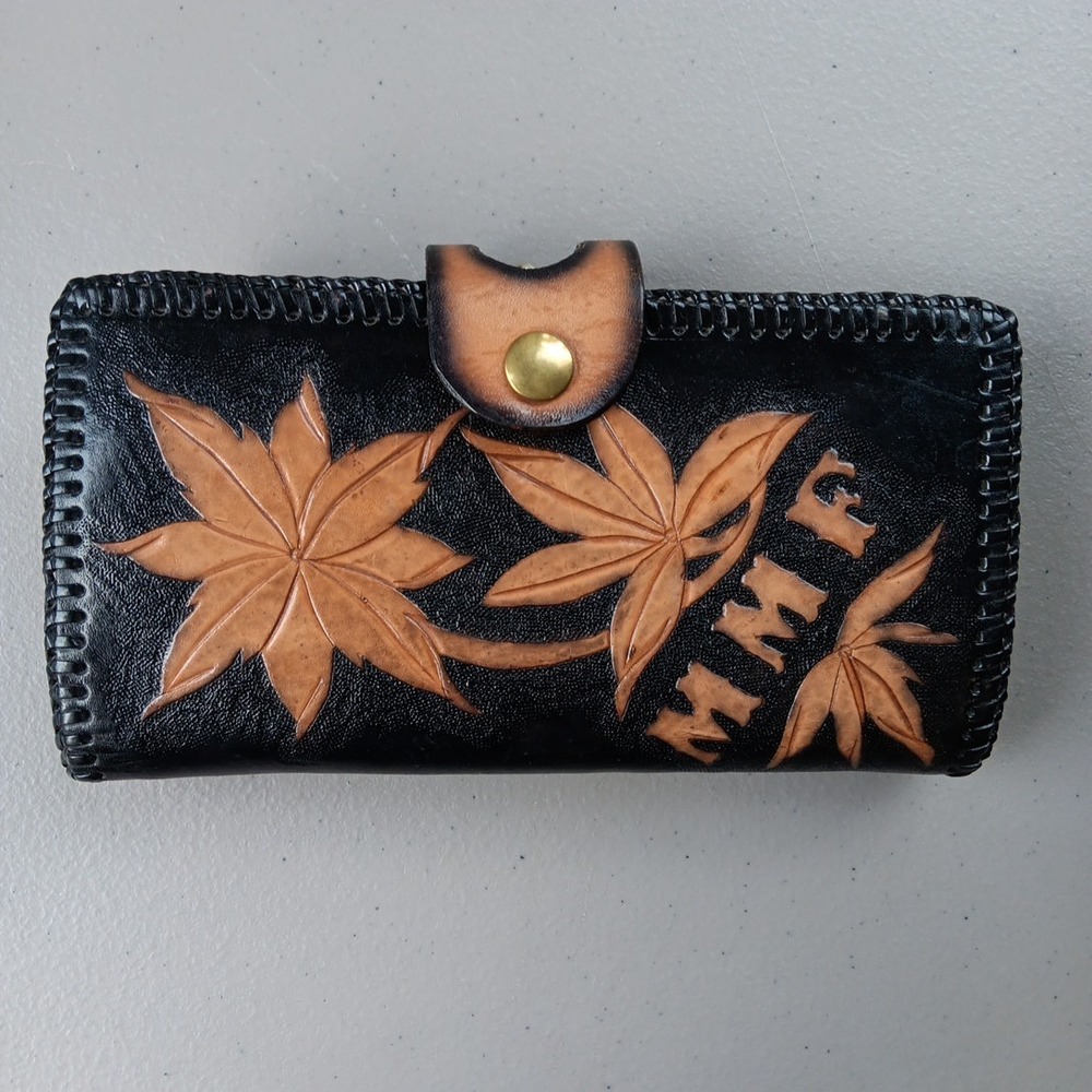 VTG Leather Tooled Wallet Women Double Kiss Lock Close Monogramed Leaf Black Tan - Picture 1 of 12